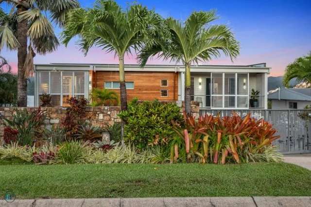 House For Sale in Airlie Beach, Queensland