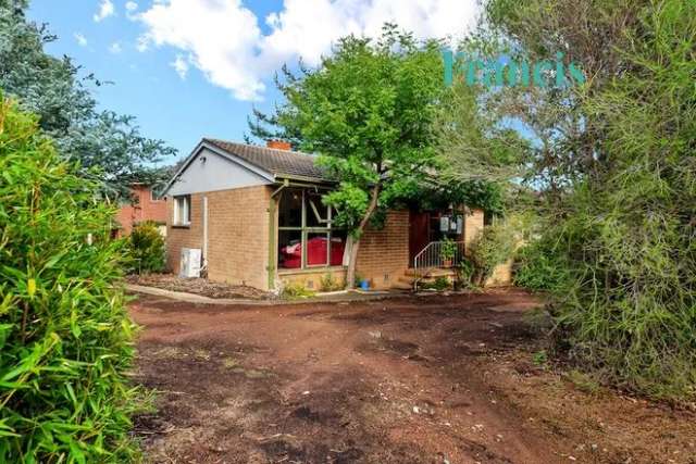 House For Sale in Canberra, Australian Capital Territory