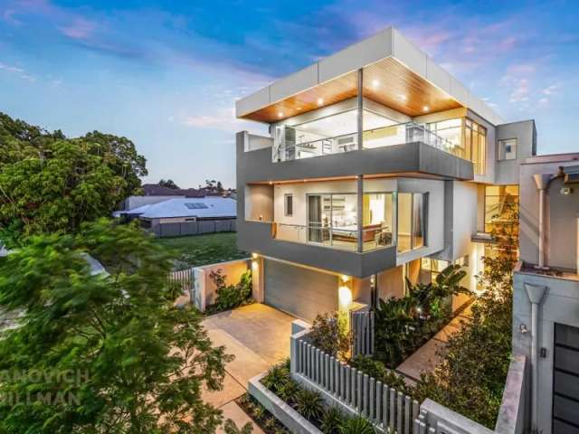 House For Sale in City of Melville, Western Australia