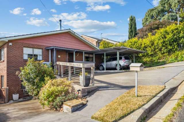 House For Sale in Goulburn, New South Wales