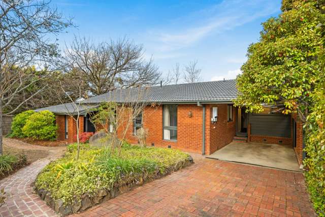 House For Sale in District of Weston Creek, Australian Capital Territory