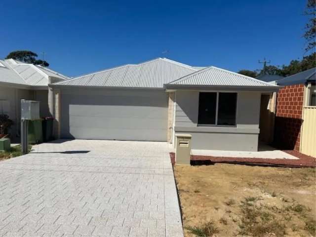 House For Rent in City of Cockburn, Western Australia