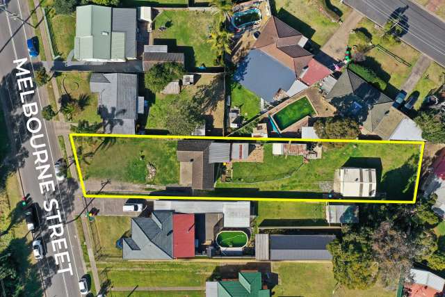 1126SQM OF LAND! RENOVATE OR DETONATE!