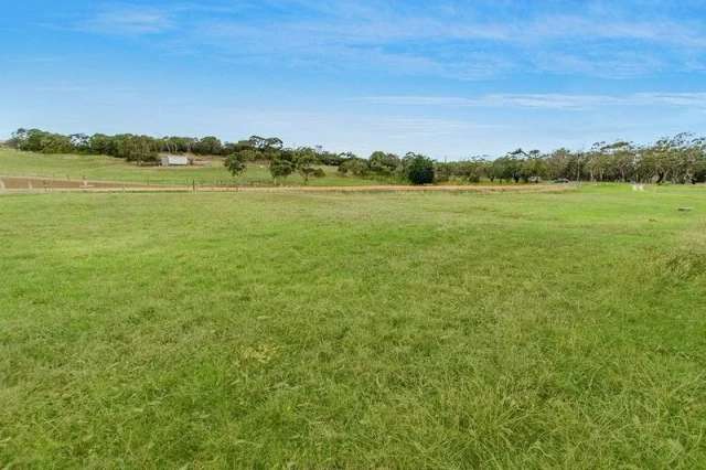 Large Allotment Close to Portland's CBD & Beaches