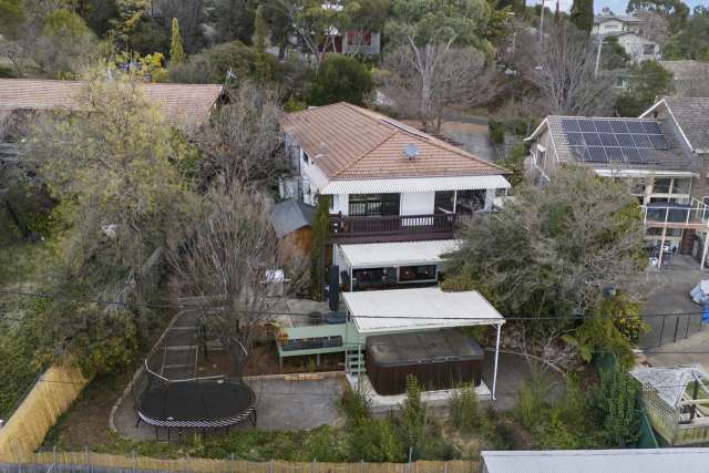 House For Sale in District of Woden Valley, Australian Capital Territory