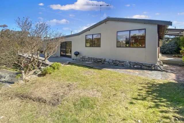 House For Rent in Binalong Bay, Tasmania