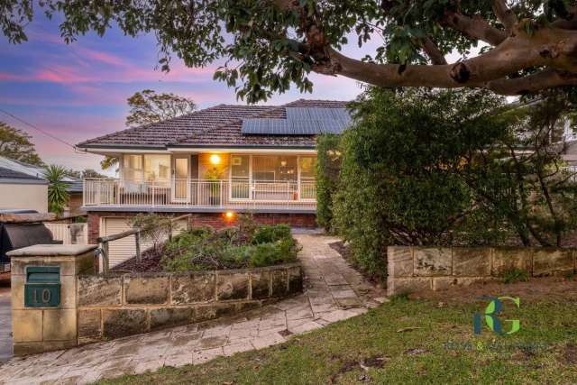 House For Sale in City of Melville, Western Australia