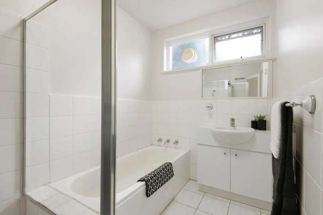 Apartment For Rent in Melbourne, Victoria