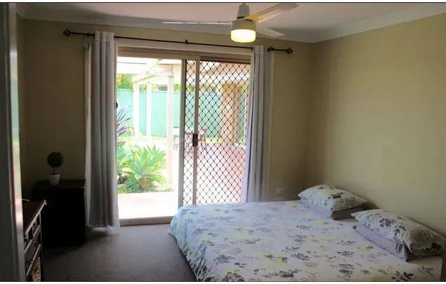 Rent 4 bedroom house in Burleigh Waters