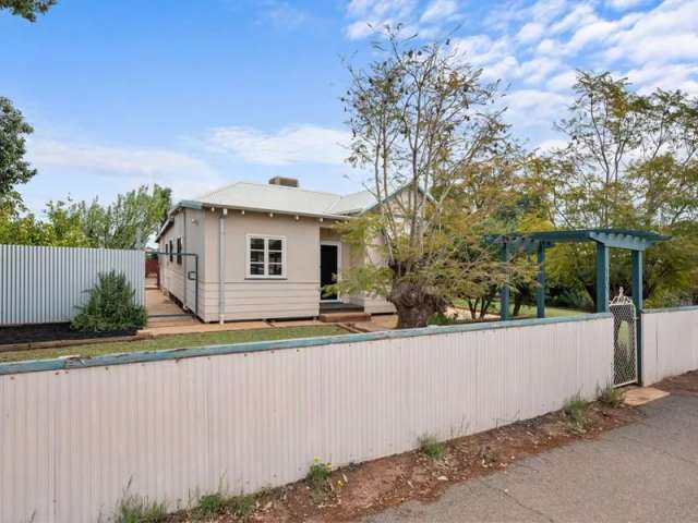 House For Sale in Boulder, Western Australia