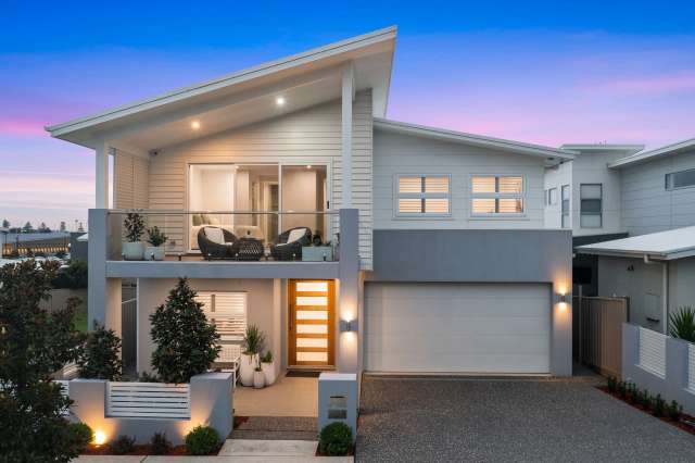 Stunning Family Home in Marina Precinct!