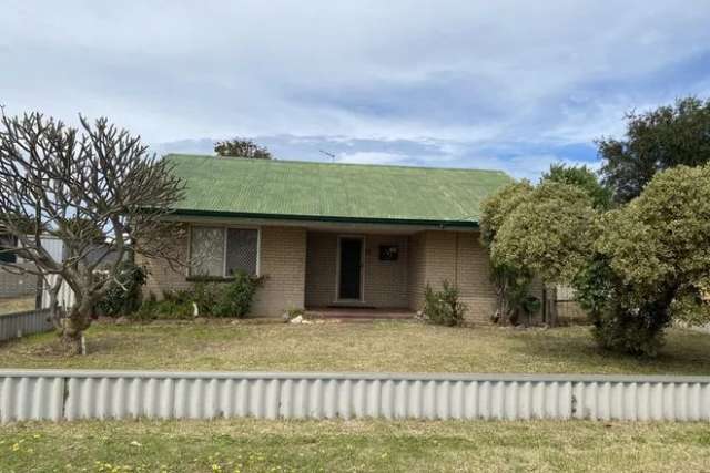 House For Rent in Geraldton, Western Australia