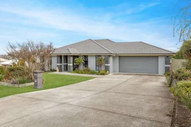 House For Sale in Bathurst, New South Wales