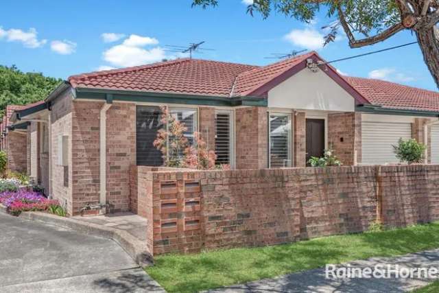 Villa For Rent in Newcastle-Maitland, New South Wales