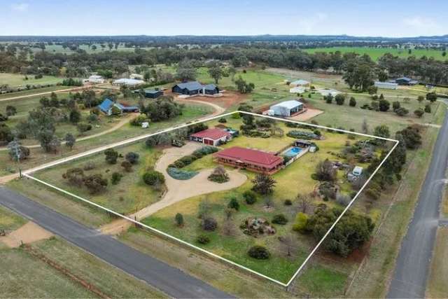 House For Sale in Temora, New South Wales