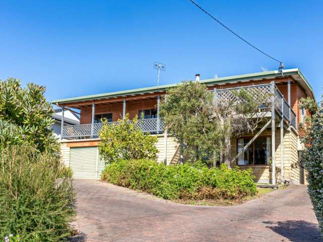 House For Sale in Binalong Bay, Tasmania