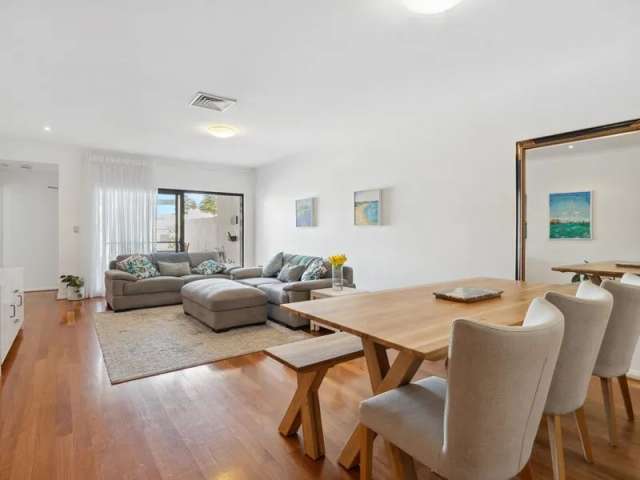 Apartment For Sale in Fremantle, Western Australia