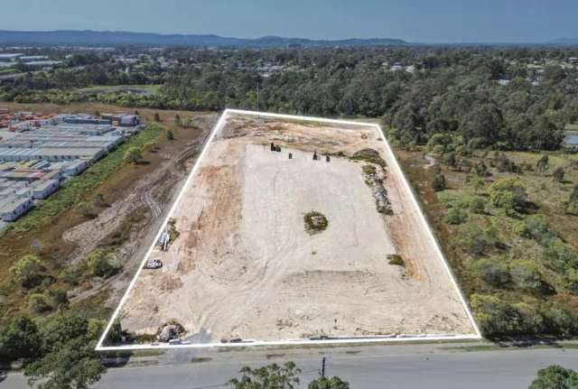 PRIME LOGAN MOTORWAY LAND PARCEL - PURCHASE OR OCCUPY!