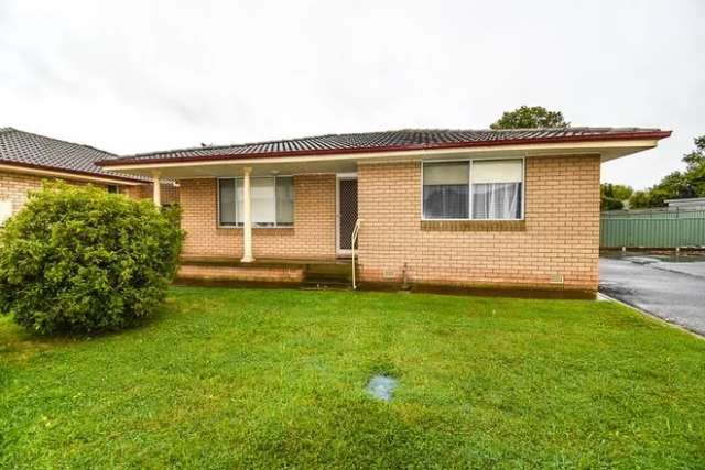 Villa For Rent in Orange, New South Wales