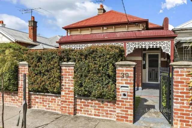 House For Sale in Melbourne, Victoria