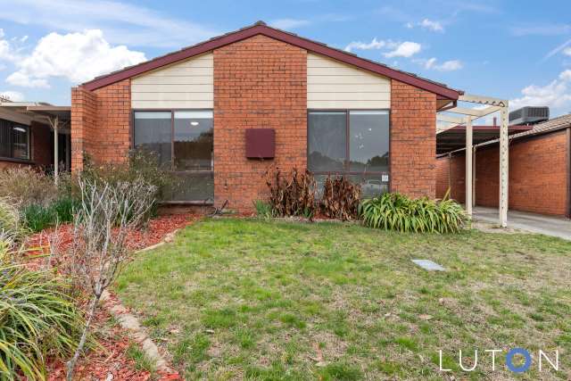 House For Rent in District of Tuggeranong, Australian Capital Territory