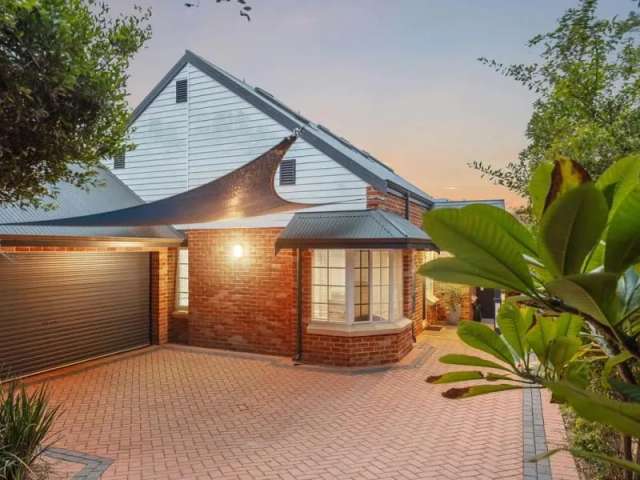 House For Sale in City of Melville, Western Australia