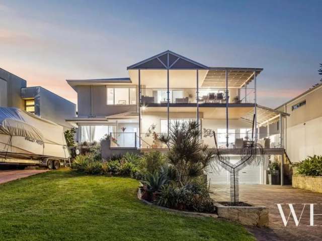 House For Sale in City of Melville, Western Australia