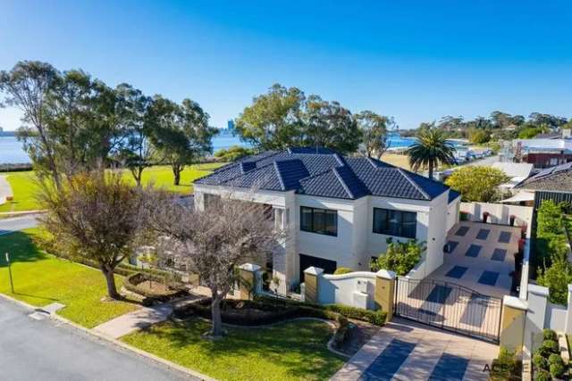 House For Sale in City of Melville, Western Australia