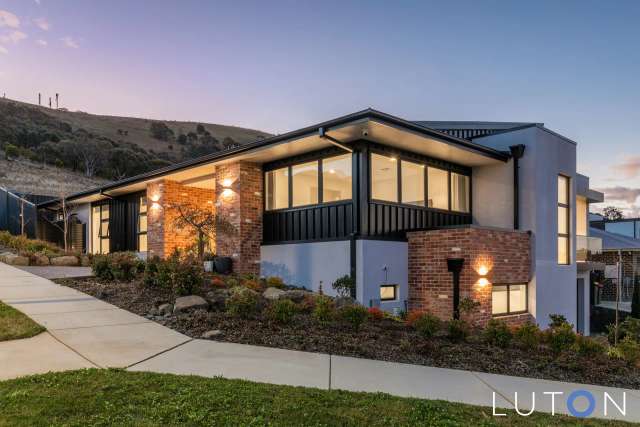 House For Sale in District of Gungahlin, Australian Capital Territory