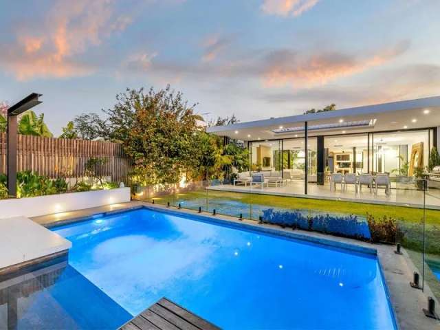 House For Sale in City of Melville, Western Australia