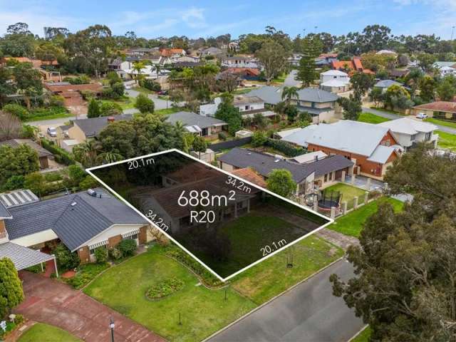 House For Sale in City of Melville, Western Australia