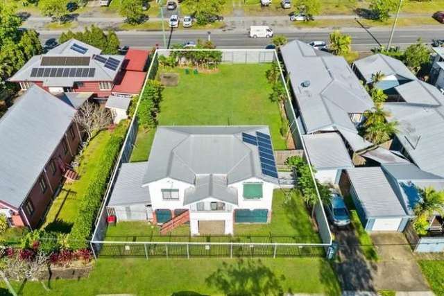 House For Sale in Cairns, Queensland