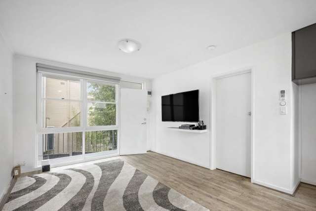 Apartment For Sale in Melbourne, Victoria