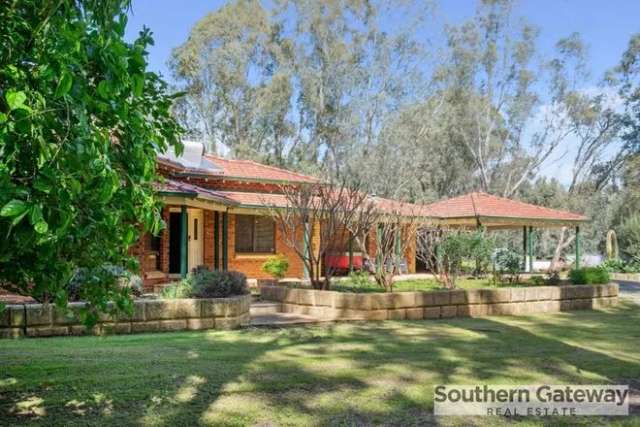 House For Sale in Shire of Serpentine-Jarrahdale, Western Australia