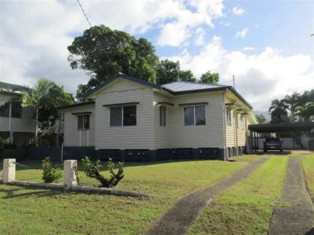 Neat And Tidy Queenslander Located In Manunda!