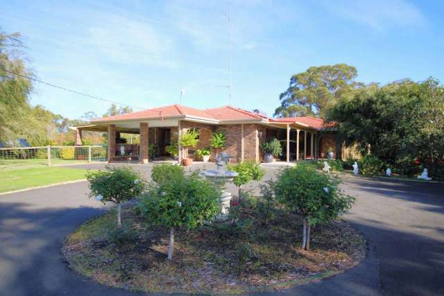 Rural For Sale in Harvey, Western Australia