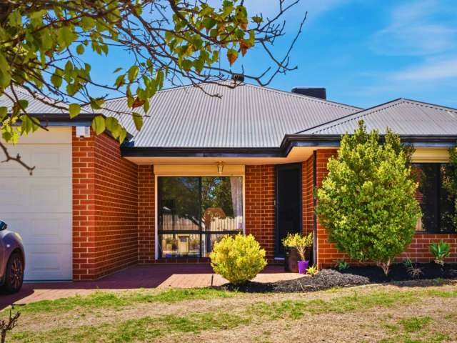 House For Rent in City of Cockburn, Western Australia