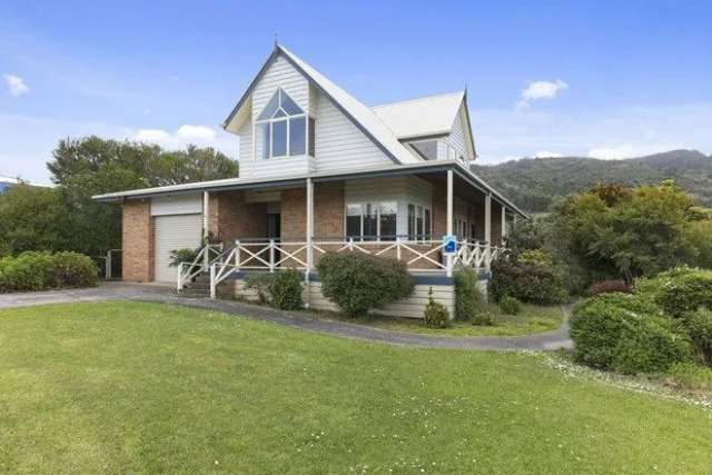 House For Sale in Apollo Bay, Victoria