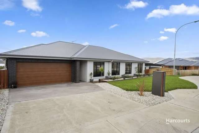 House For Sale in Hobart, Tasmania