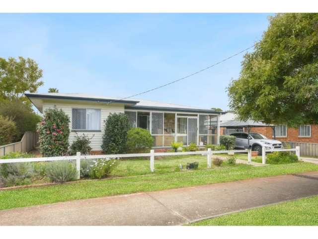 Perfect Home In Quiet Street Close To Cbd