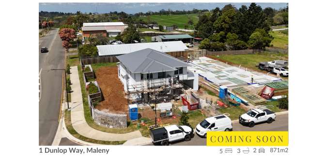 1 Dunlop Way, Maleny - Exceptional Living with Spectacular Views