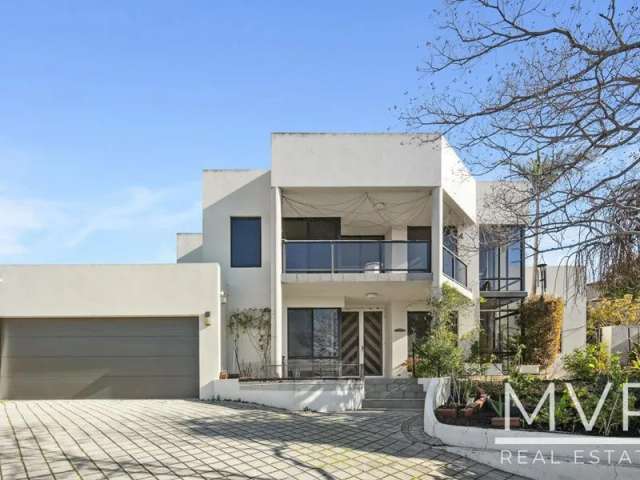 House For Sale in City of Melville, Western Australia