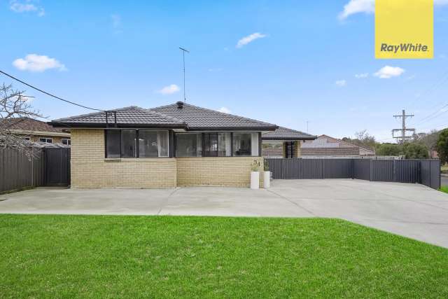 OUTSTANDING ENTERTAINER | 708m2 CORNER BLOCK