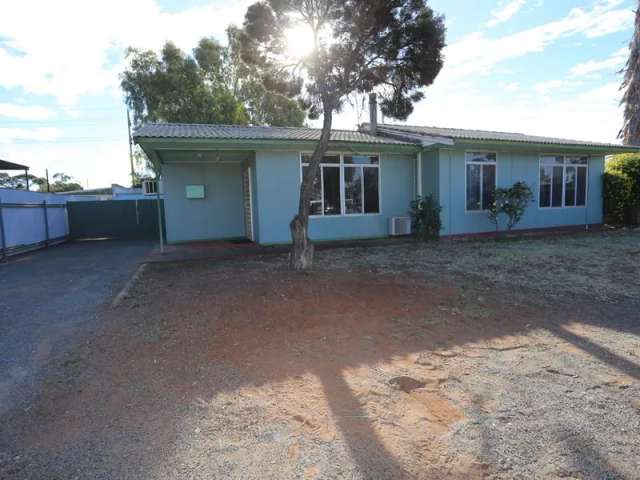 House For Sale in Kambalda West, Western Australia