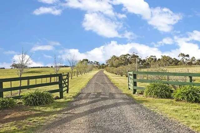 Rural For Rent in Lara, Victoria