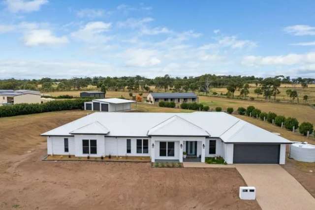 House For Sale in Southern Downs Regional, Queensland