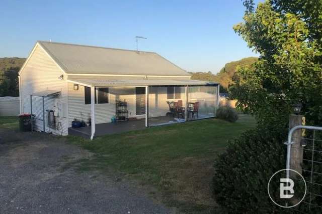 House For Sale in Gordon, Victoria