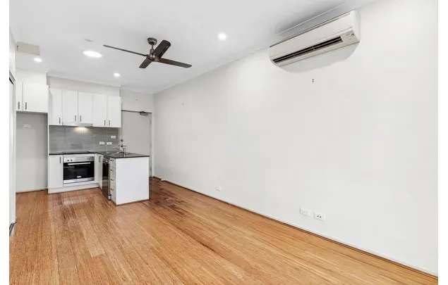 Rent 1 bedroom apartment in Dickson