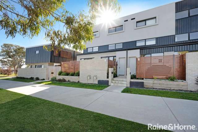 House For Sale in District of Gungahlin, Australian Capital Territory