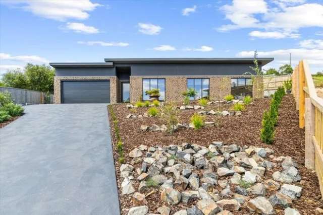 House For Sale in Korumburra, Victoria